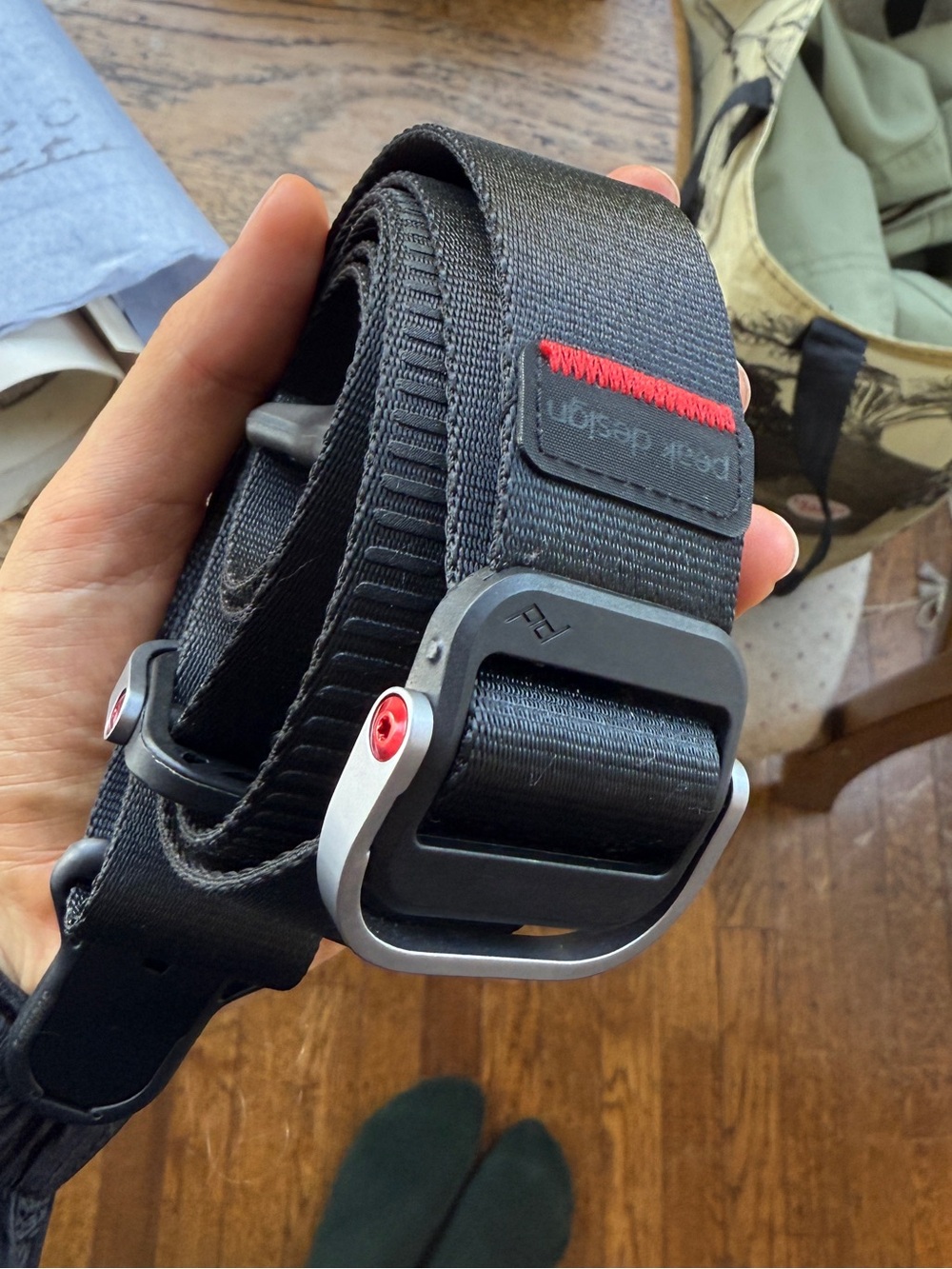 peak design slide lite camera strap black